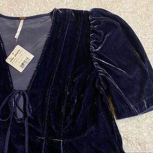 Free People Velvet Puff Sleeve V-Neck Tie Front Tunic Top Blue/Purple Sz XS NWT!